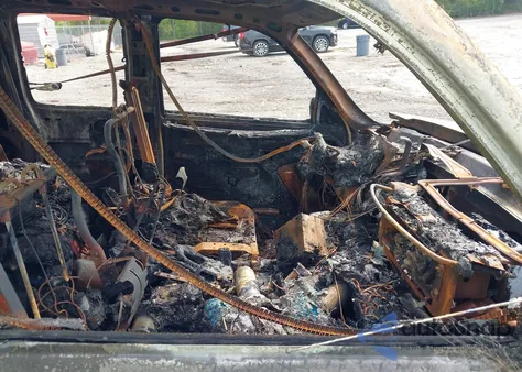 2005 Chevrolet Silverado 1500 Z71 из США, поврежденный, VIN 1GCEK19B65E260861